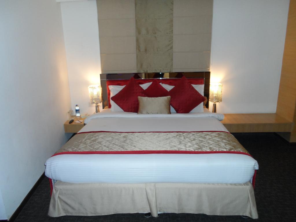 Bikanervala Boutique Haïdarabad Extérieur photo