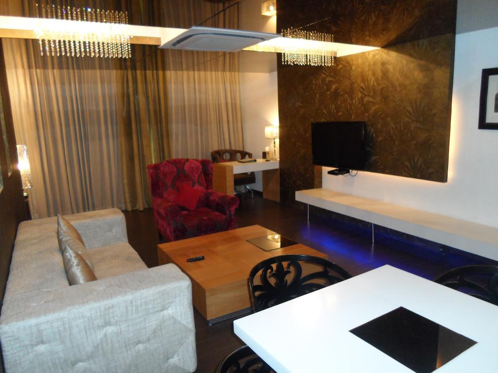Bikanervala Boutique Haïdarabad Extérieur photo